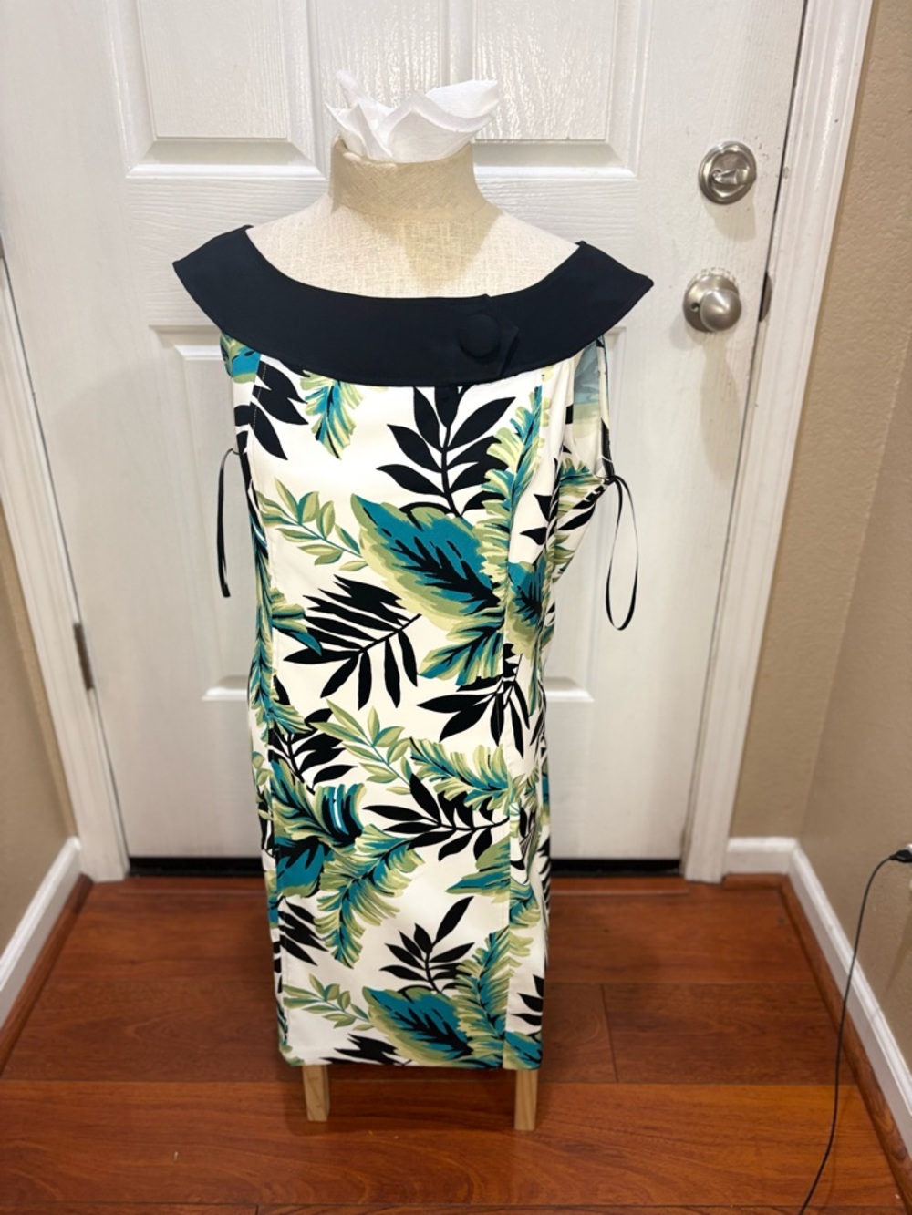 AB Studio Tropical Floral Sheath Dress Size 16 Portrait Collar Vacation Career